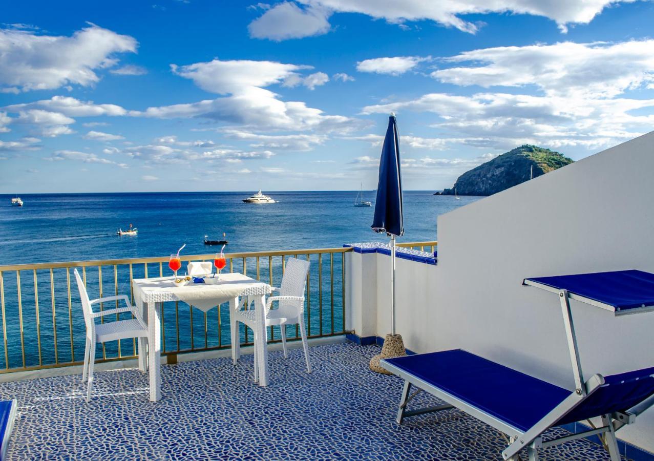 Hotel Regina Del Mare Barano d'Ischia Bagian luar foto