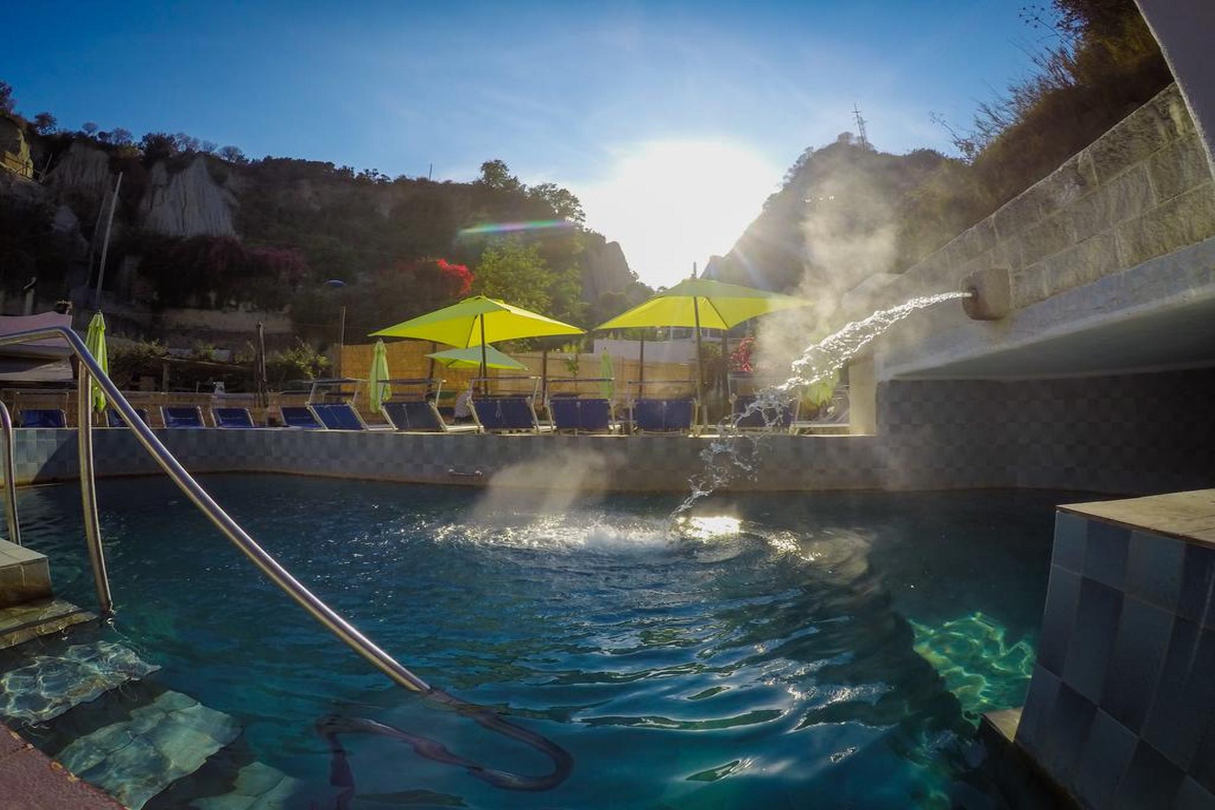 Hotel Regina Del Mare Barano d'Ischia Bagian luar foto