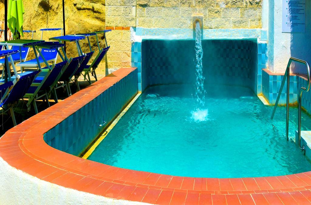 Hotel Regina Del Mare Barano d'Ischia Bagian luar foto