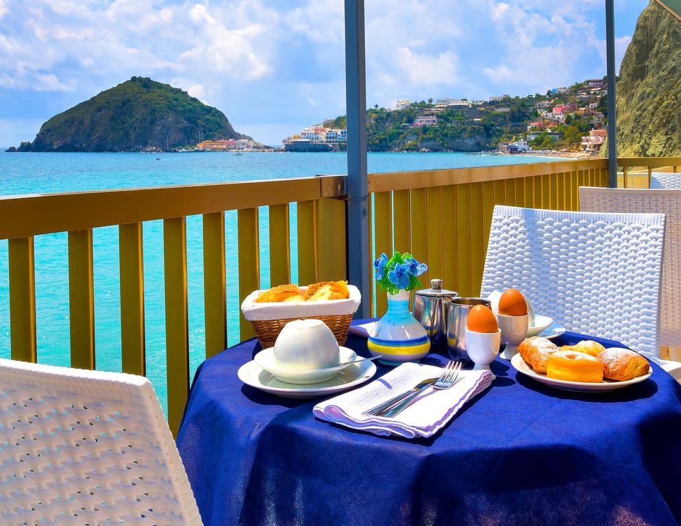 Hotel Regina Del Mare Barano d'Ischia Bagian luar foto