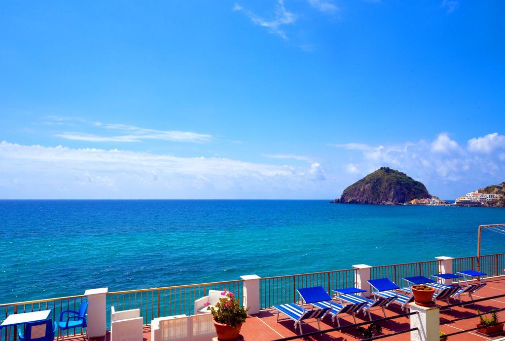 Hotel Regina Del Mare Barano d'Ischia Bagian luar foto